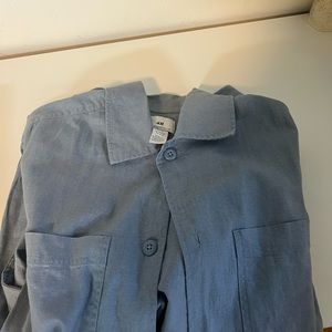 H and m mens size S shacket